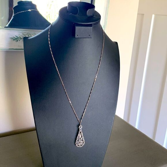 Gorgeous Vintage Oval Shining Rhinestone pendant Necklace, in Silver, Stamped - Picture 2 of 4